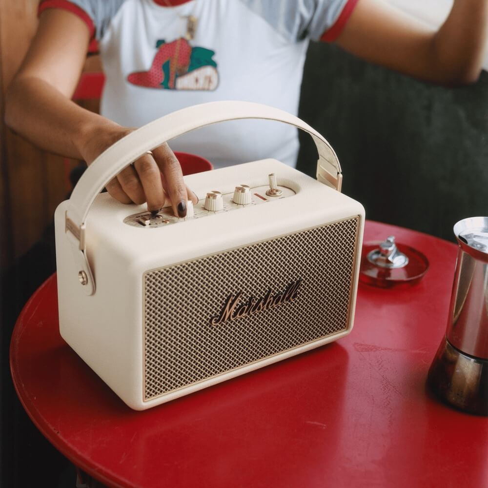 портативная акустика marshall kilburn iii cream портативная акустика marshall kilburn iii cream